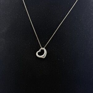 Tiffany & Co. 9.25 Silver Peretti Heart Necklace